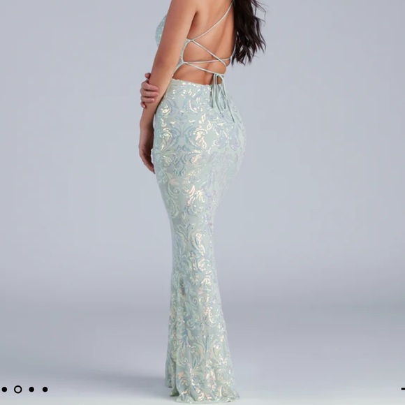 Christal Sequin Strappy Mermaid
Formal Dress - Picture 2 of 3